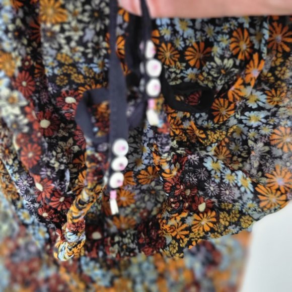 FREE PEOPLE Smocked Puff Sleeve Crop Top Sz L NEW - Picture 7 of 11